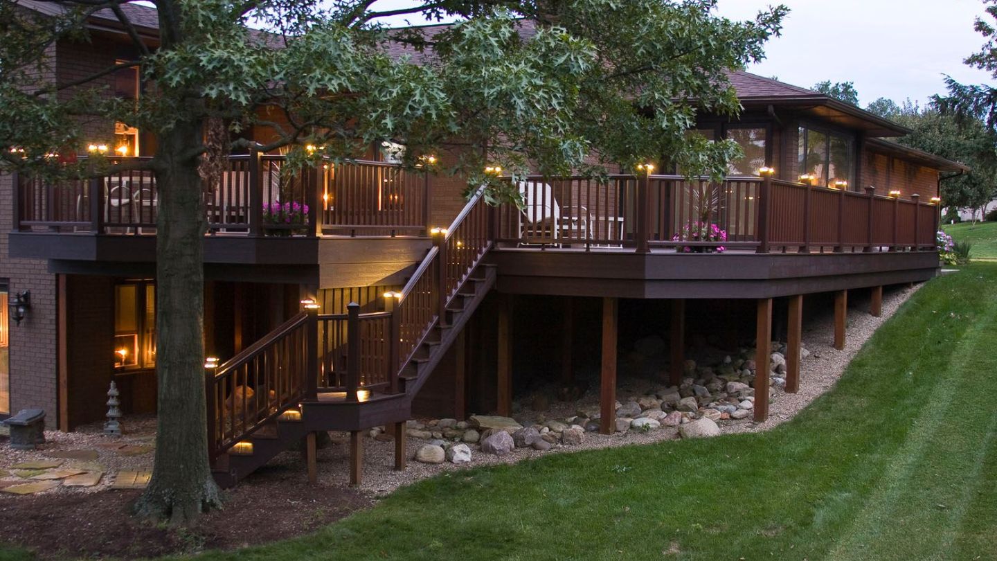 Beautifully Designed Deck With Lights 