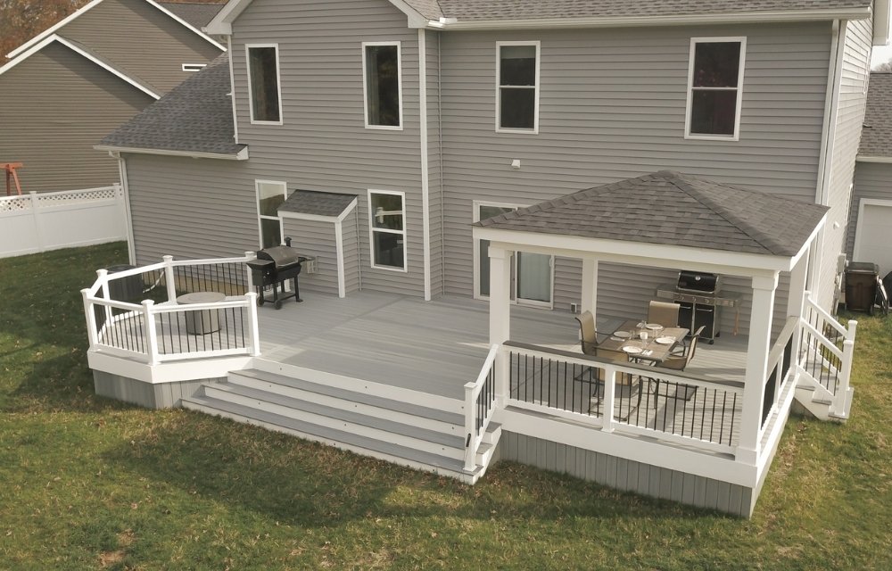 Spacious Deck with Modern Railings