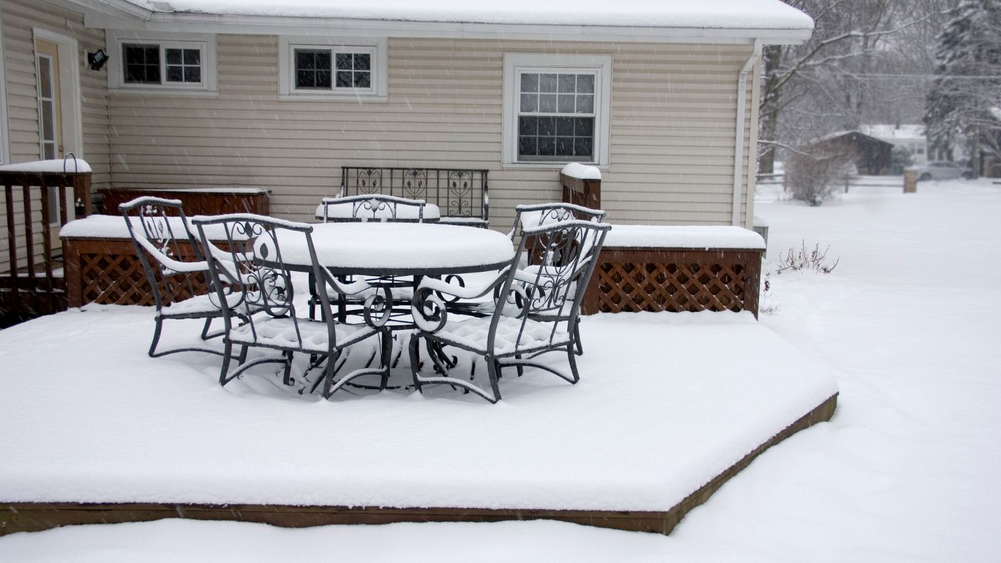 Tips to Care for Composite Decking in the Winter