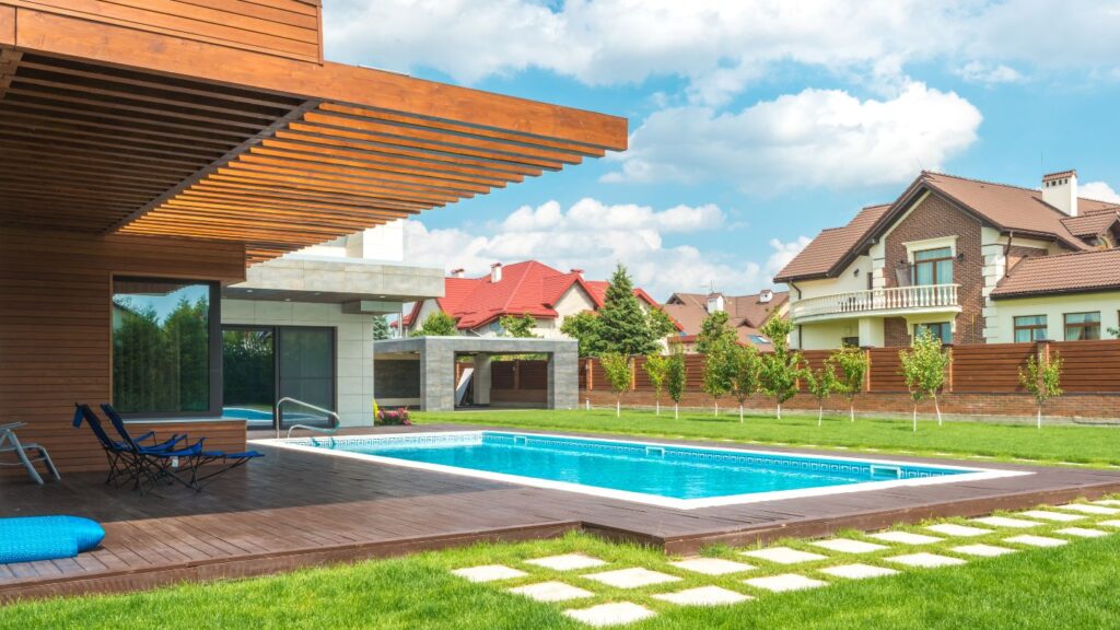 Benefits of Choosing Trex Decking for Your Pool Area