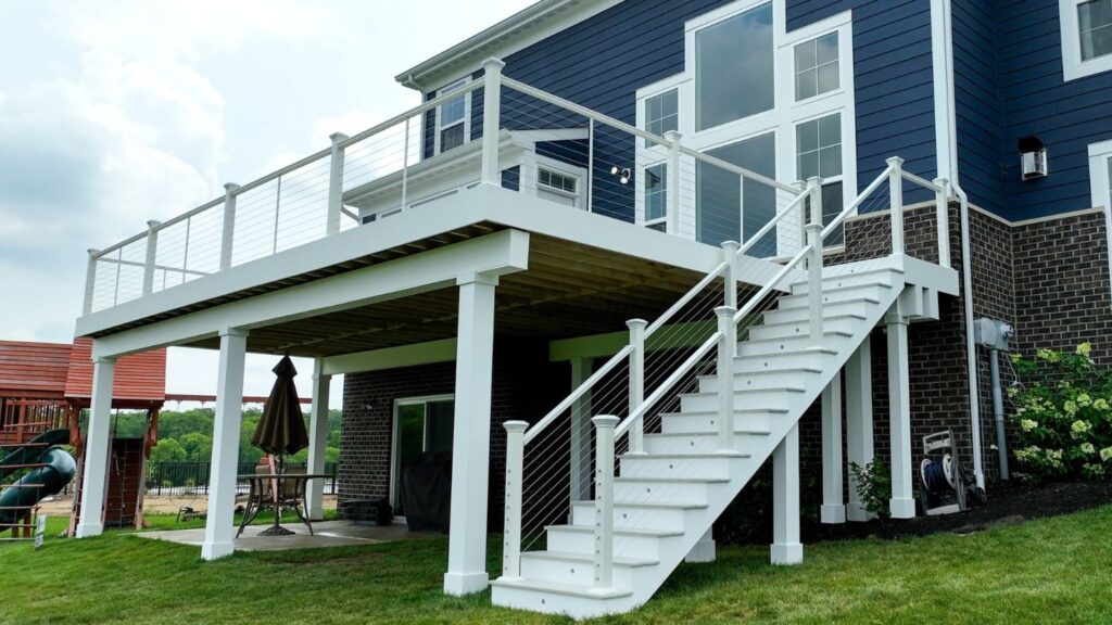What Should Be Included in a Deck Installation Contract?