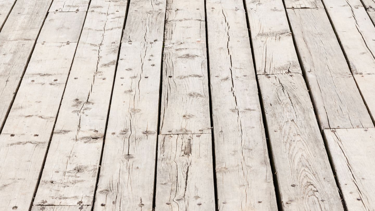 Why Is My Composite Deck Cracking? Understanding the Causes and Solutions
