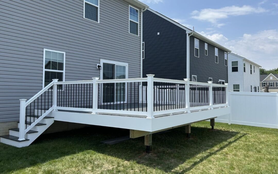 How To Choose The Right Deck Replacement Contractor?