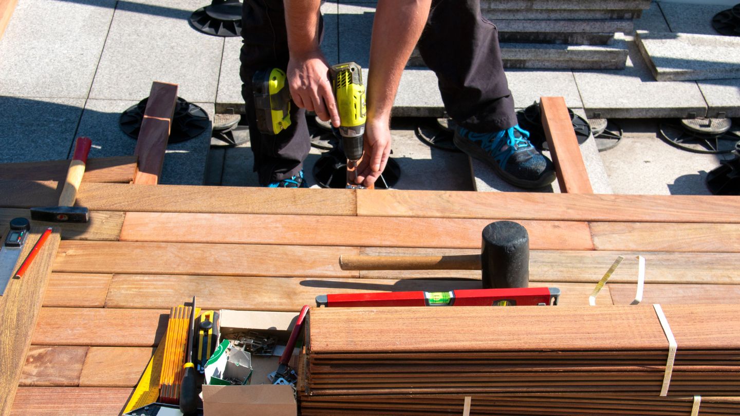 Why You Need Deck Construction Experts for Homes