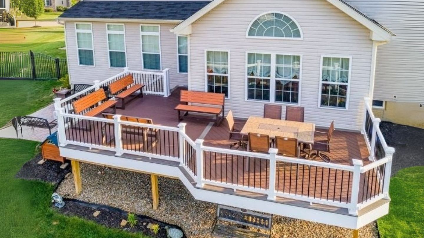 How To Maintain Your Custom Deck Year-Round?