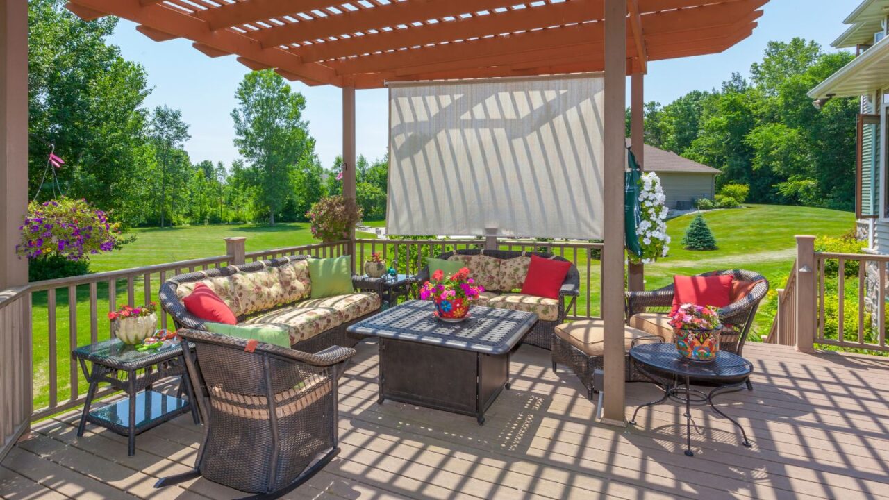 How to Design Pergolas & Shade Structures that Match Your Deck