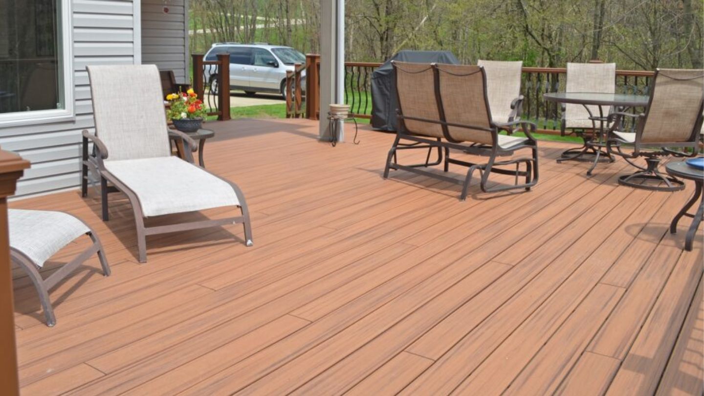 Benefits of Composite Decking Over Traditional Wood