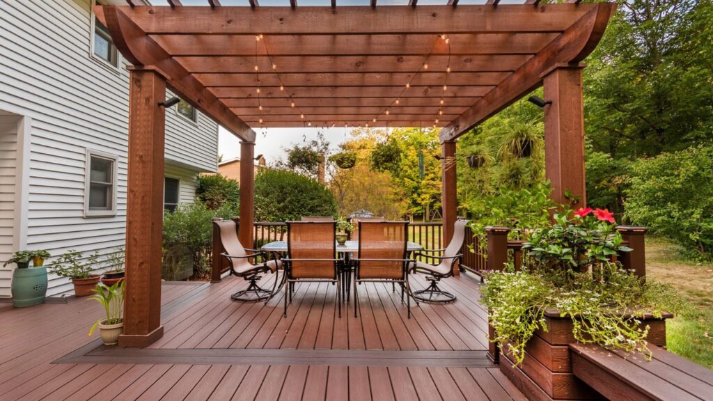 How to Choose the Right Pergola Design for Your Deck