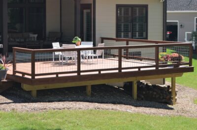 A House With Stainless Steel Mesh With Aluminum Frame rail